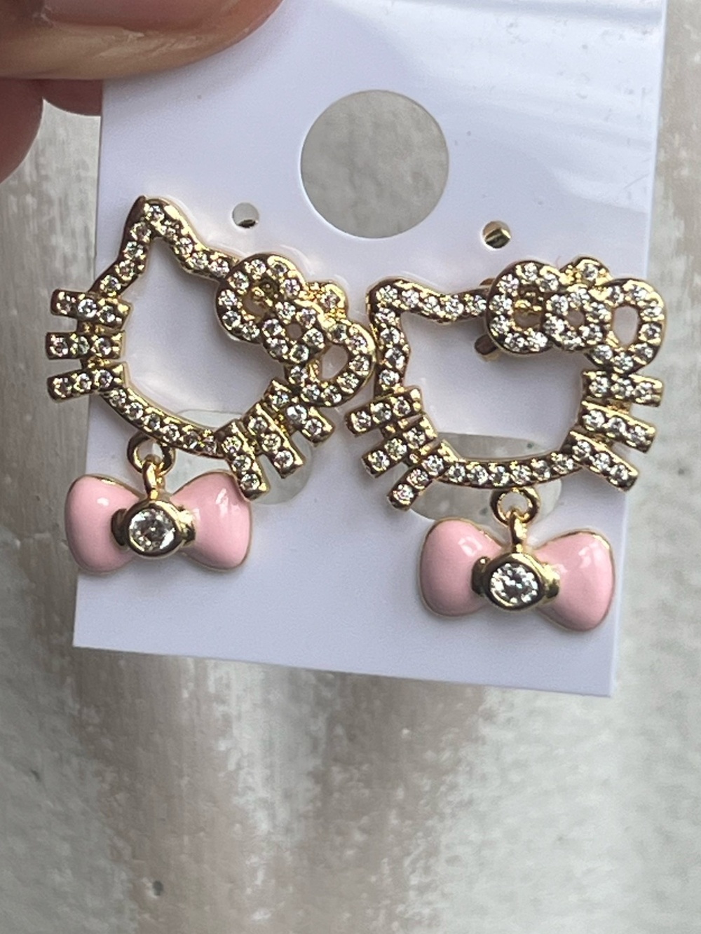 ⭐️- Gold pavé Crystal kitty Cat Stud Earrings with pink bow accent - Picture 2 of 3